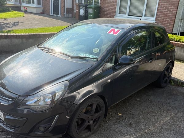 Vauxhall Corsa Hatchback, Petrol, 2012, Black