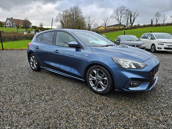 Ford Focus Hatchback, Diesel, 2020, Blue