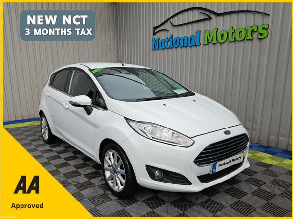 Ford Fiesta Hatchback, Petrol, 2015, White