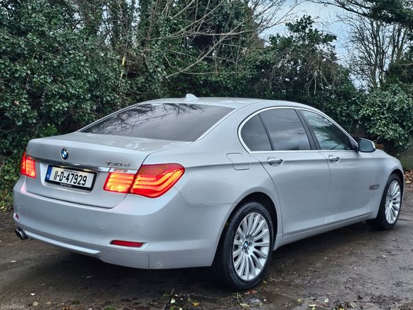 BMW 7-Series Saloon, Diesel, 2011, Silver