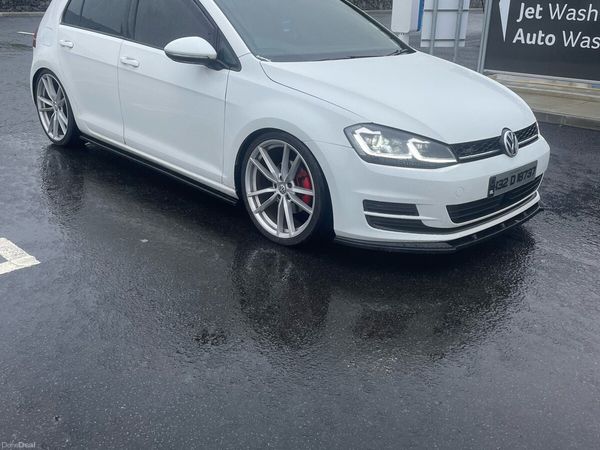 Volkswagen Golf Hatchback, Diesel, 2013, White