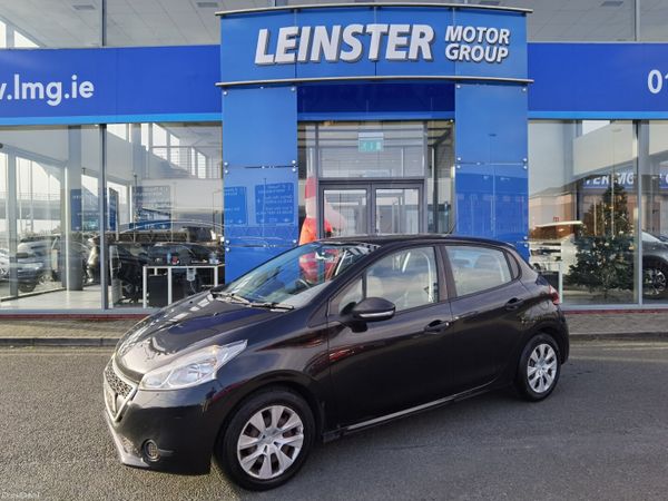 Peugeot 208 Hatchback, Petrol, 2015, Black