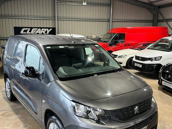 Peugeot Partner MPV, Diesel, 2022, Grey