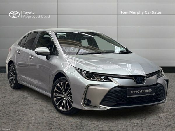 Toyota Corolla Saloon, Petrol Hybrid, 2025, Silver