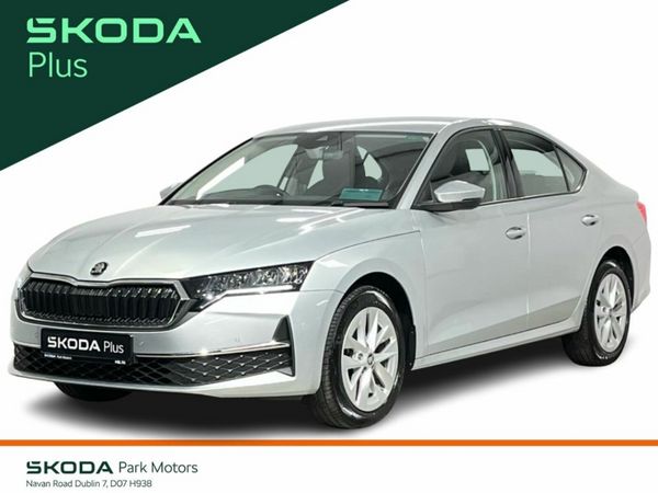 Skoda Octavia Saloon, Petrol, 2025, Silver