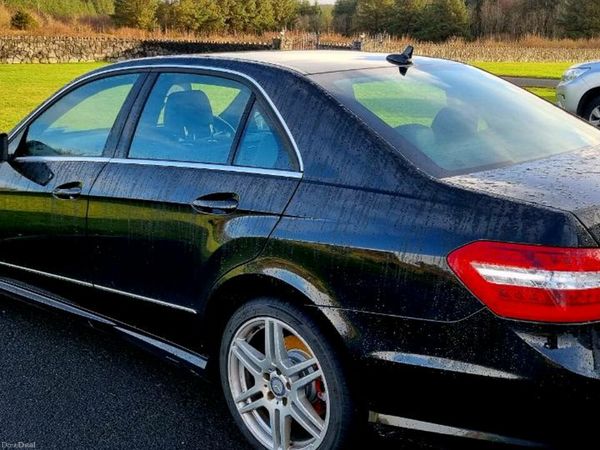Mercedes-Benz E-Class Saloon, Diesel, 2011, Black