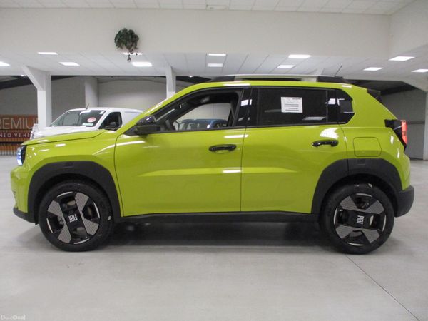 Fiat Grande Panda Hatchback, Electric, 2026, Yellow