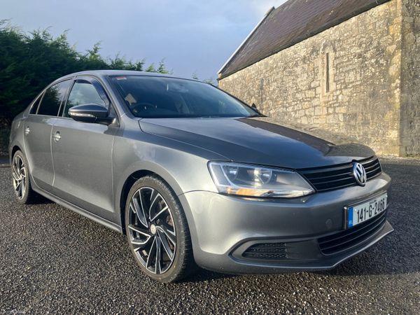 Volkswagen Jetta Saloon, Diesel, 2014, Grey