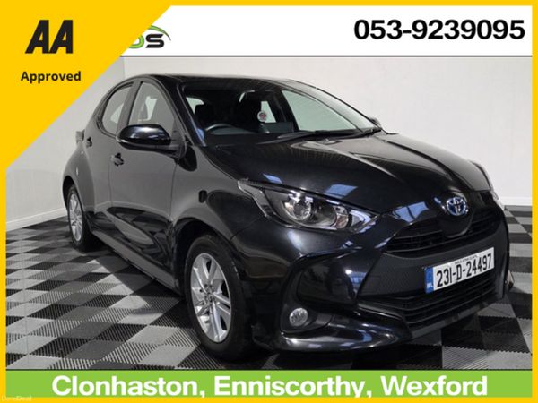 Toyota Yaris Hatchback, Petrol Hybrid, 2023, Black