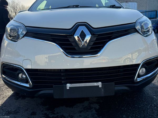 Renault Captur SUV, Petrol, 2014, White