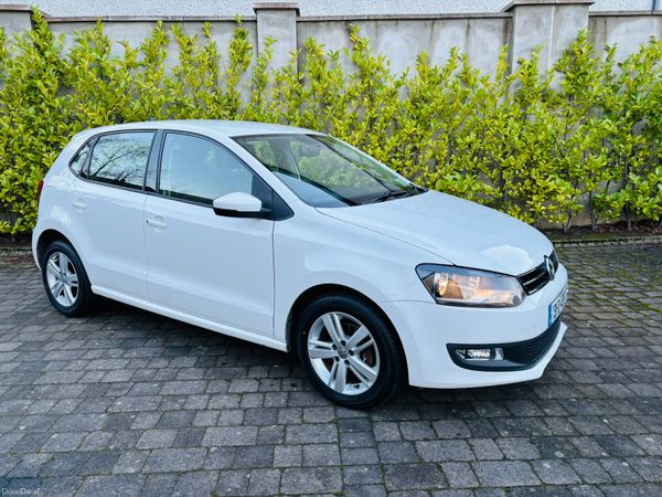 Volkswagen Polo Hatchback, Petrol, 2013, White
