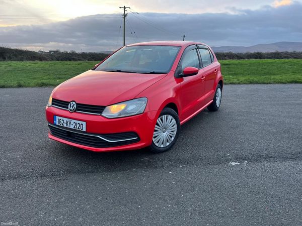 Volkswagen Polo Hatchback, Petrol, 2016, Red