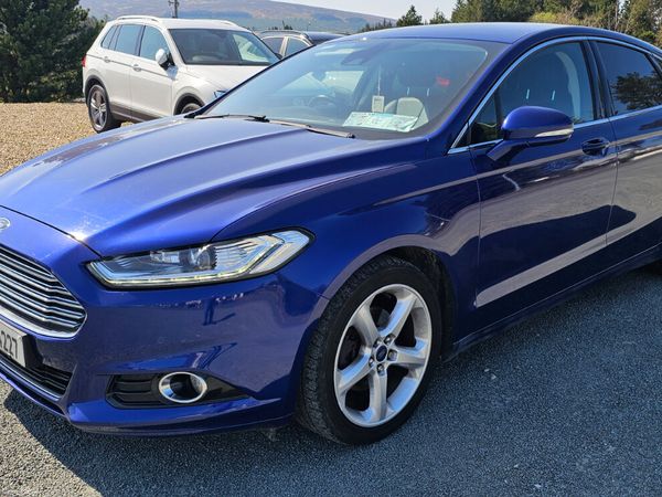 Ford Mondeo Hatchback, Diesel, 2017, Blue