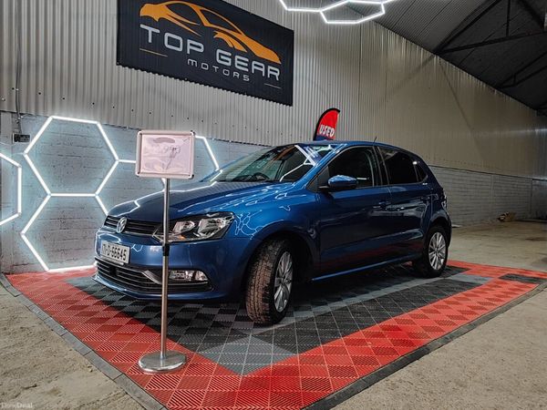 Volkswagen Polo Hatchback, Petrol, 2017, Blue