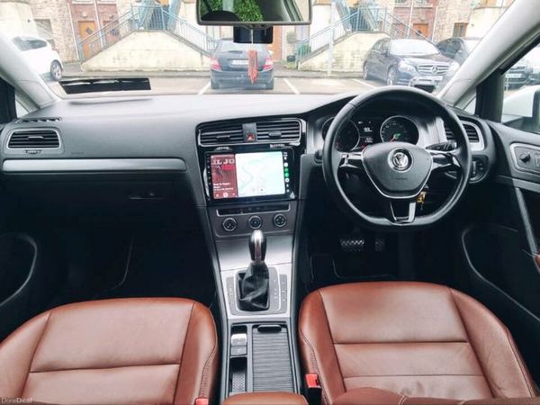 Volkswagen Golf Hatchback, Petrol, 2015, White