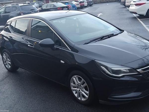 Vauxhall Astra Hatchback, Diesel, 2016, Black
