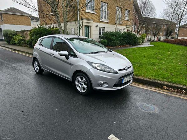 Ford Fiesta Hatchback, Diesel, 2011, Silver
