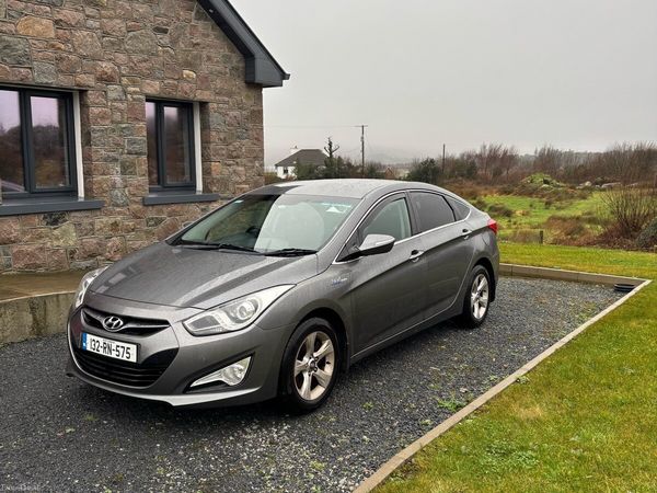 Hyundai i40 Saloon, Diesel, 2013, Silver