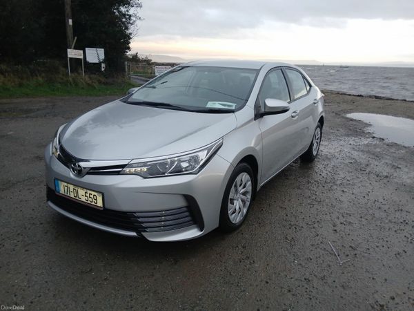 Toyota Corolla Saloon, Diesel, 2017, Grey