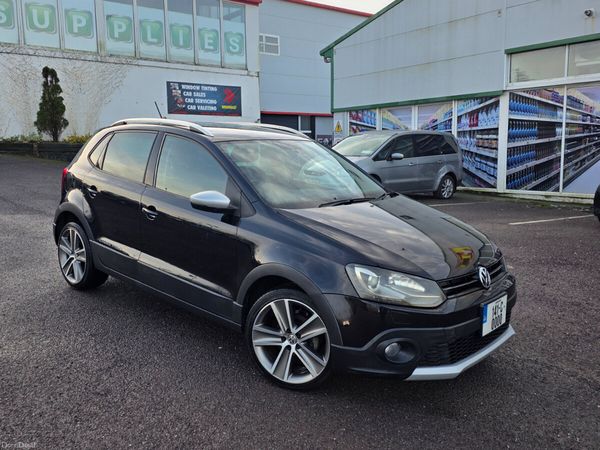 Volkswagen Polo Hatchback, Petrol, 2014, Black