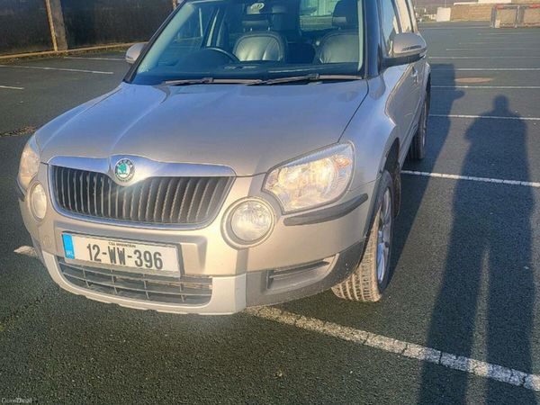 Skoda Yeti SUV, Diesel, 2012, Beige