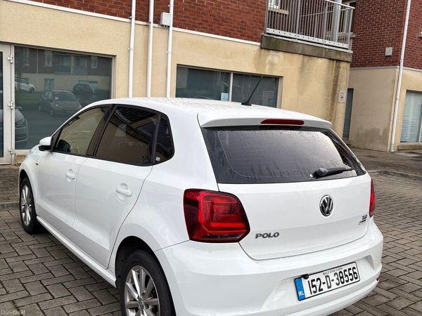 Volkswagen Polo Hatchback, Petrol, 2015, White