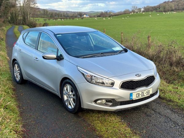 Kia Ceed Hatchback, Diesel, 2013, Silver