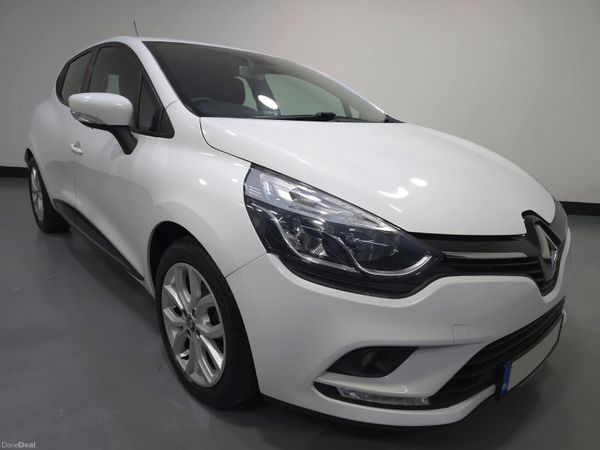 Renault Clio Hatchback, Petrol, 2017, White