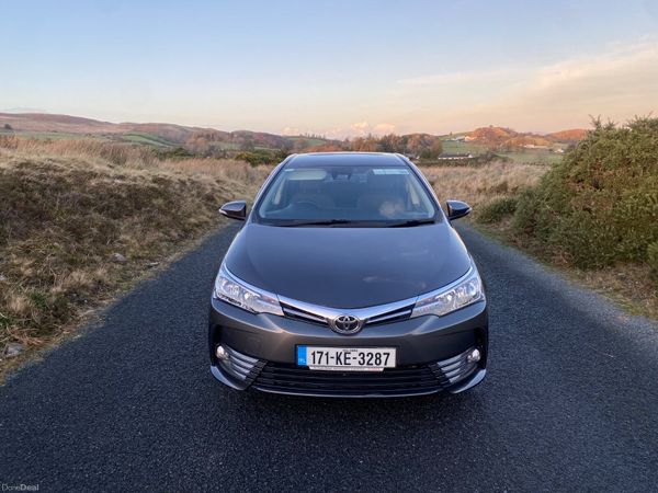 Toyota Corolla Saloon, Diesel, 2017, Grey