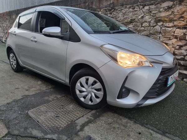 Toyota Vitz Hatchback, Petrol, 2017, Silver