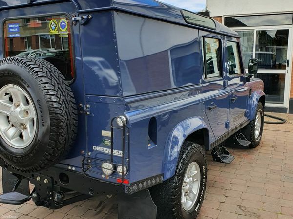 Land Rover Defender SUV, Diesel, 2012, Blue