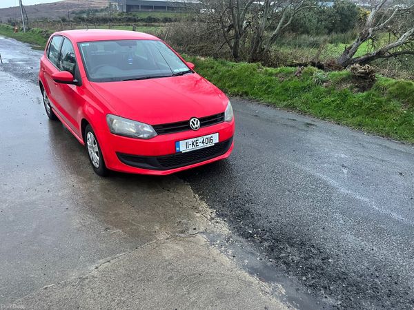 Volkswagen Polo Hatchback, Diesel, 2011, Red