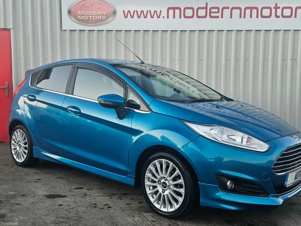 Ford Fiesta Hatchback, Petrol, 2014, Blue