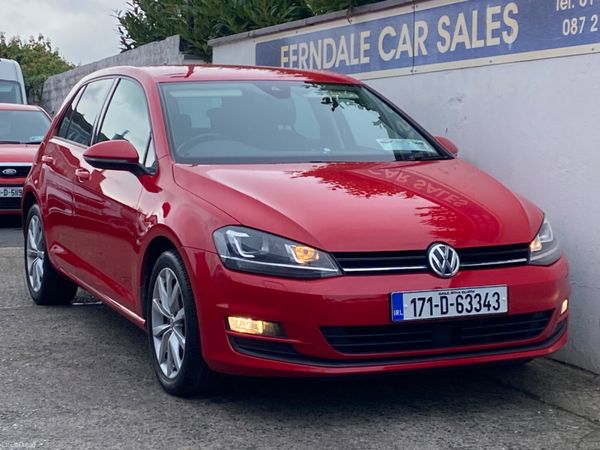 Volkswagen Golf Hatchback, Petrol, 2017, Red