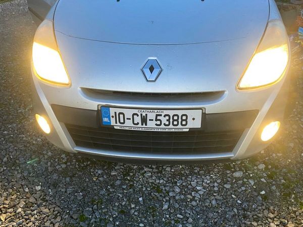 Renault Clio Hatchback, Diesel, 2010, Silver