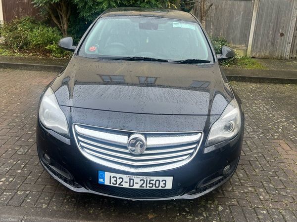 Vauxhall Insignia Hatchback, Diesel, 2013, Black