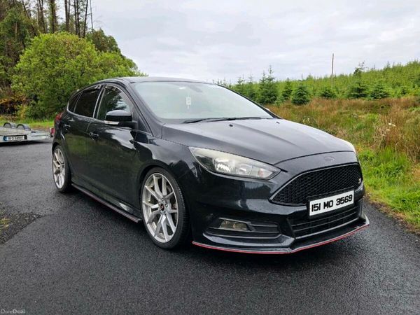 Ford Focus Hatchback, Diesel, 2015, Black