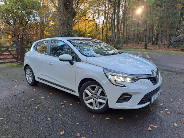 Renault Clio Hatchback, Petrol, 2020, White