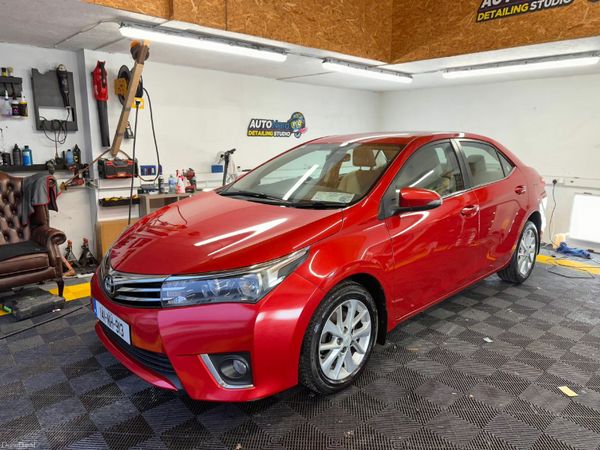 Toyota Corolla Saloon, Diesel, 2014, Red