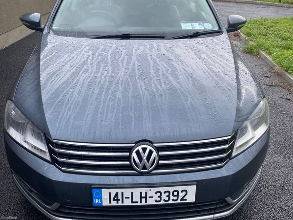 Volkswagen Passat Saloon, Diesel, 2014, Grey