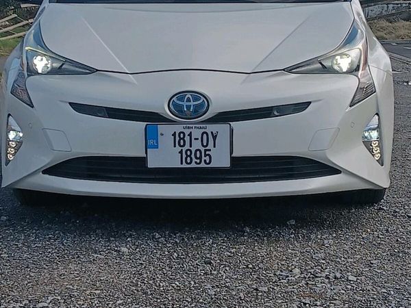 Toyota Prius Hatchback, Petrol Hybrid, 2016, Black