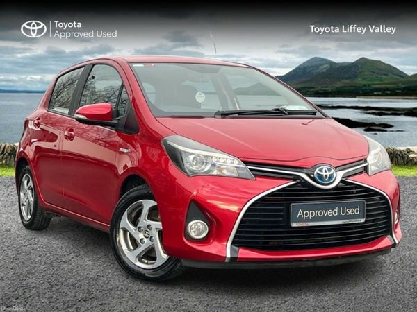 Toyota Yaris Hatchback, Petrol Hybrid, 2016, Red