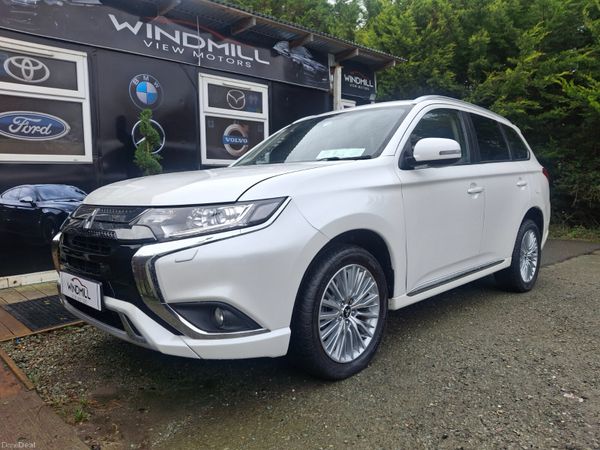 Mitsubishi Outlander SUV, Petrol Plug-in Hybrid, 2019, White