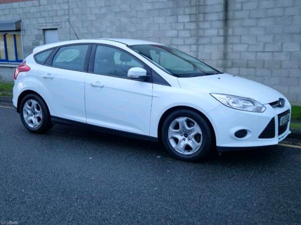 Ford Focus Hatchback, Diesel, 2014, White