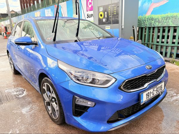 Kia Ceed Hatchback, Petrol, 2019, Blue