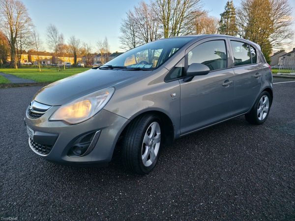Vauxhall Corsa Hatchback, Petrol, 2012, Brown