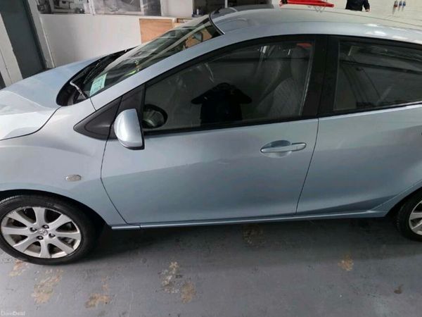 Mazda Mazda2 Hatchback, Petrol, 2010, Blue
