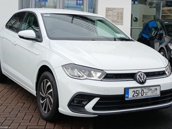 Volkswagen Polo Hatchback, Petrol, 2025, White