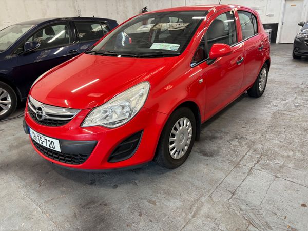 Opel Corsa Hatchback, Petrol, 2013, Red