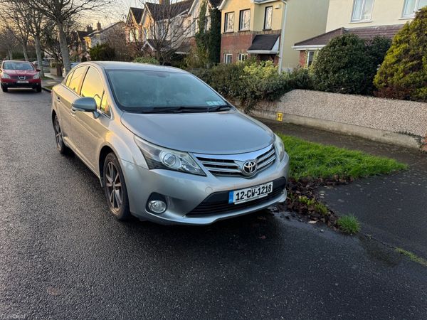 Toyota Avensis Saloon, Diesel, 2012, Grey
